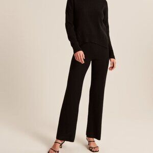 Abercrombie 90s Straight-Leg Sweater Pants